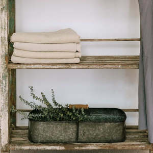 Living: Vintage Iron Caddy | REVOLOGY