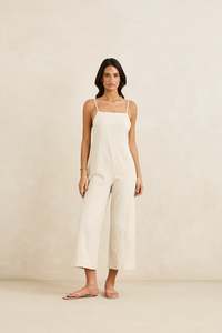 Set Classic Jumpsuit: Classic Jumpsuit Oat