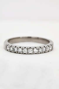 Rings: Platinum Diamond Wedder
