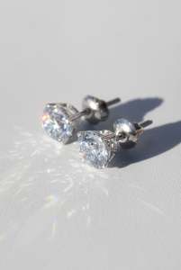 Lab-grown 2.00ct diamond studs