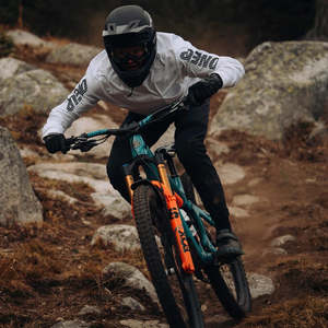 OneUp V1 Carbon Handlebar 35m od