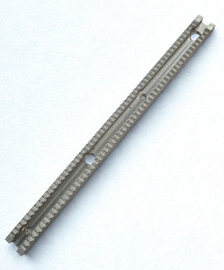 Products: Stretcher Alloy Base Track (Serrated) – Un Anodised