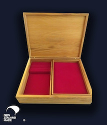 Jewellery Boxes: Rimu Jewellery Box Large - 1 Lift Out Tray