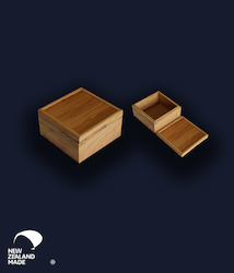 Rimu Boxes All: Square Rimu Box Medium
