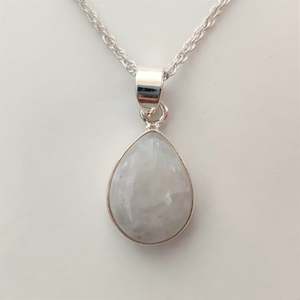 Sterling Silver Jewellery: Teardrop Moonstone 925 Sterling Silver Pendant