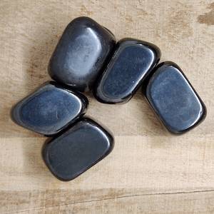 Balance Your Root Chakra: Magnetic Haematite Tumbled Crystal