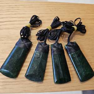 New Zealand Jewellery: Large Greenstone Toki Pendant 60x25mm