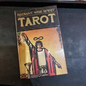 Radiant Wise Spirit Tarot Deck