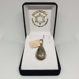 Sterling Silver Jewellery: Shapphire 925 Sterling Silver Pendant