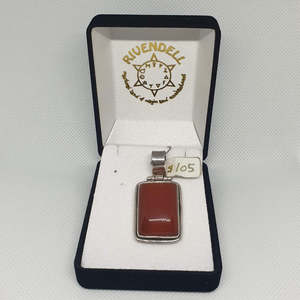 Sterling Silver Jewellery: Rectangle 28mm Carnelian 925 Sterling Silver Pendant (Vertical)