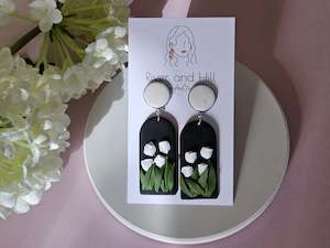 Tulip: Tulip Arch Black Earrings