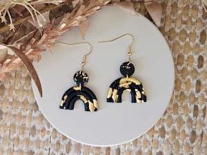 Classic Clay: Classic Clay Black Arch Earrings