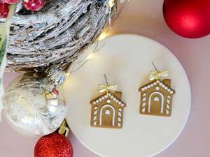 Christmas: Christmas Gingerbread House Earrings