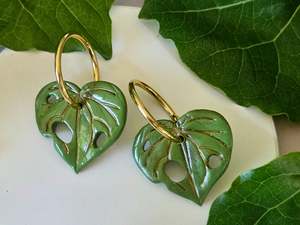 Kawakawa Gold Earrings Medium
