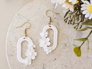 Daily Colour White Floral Earrings