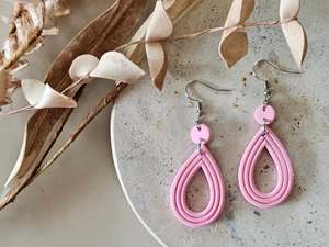 Hooks: Daily Colour Pale Rose Earrings