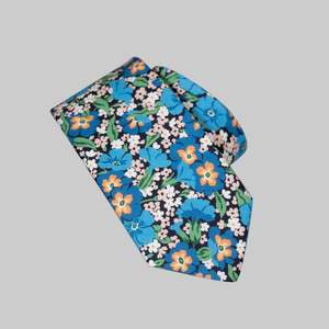 Gisou-Liberty Tie