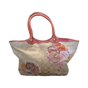 The Bag Wardrobe: FLOWER COACH BAG - M