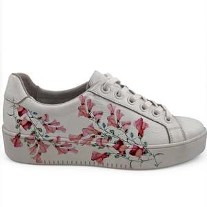 Sale: LEEZE