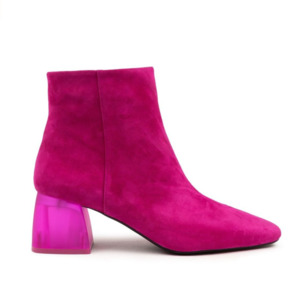 Full Priced Styles: MANSON
