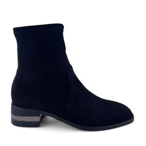 Ankle Boots: FULLER