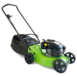 Petrol Mowers Lawnmaster: XT675 - LawnMaster