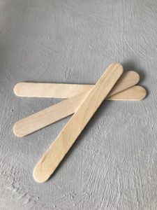 Paint Accessories: Coloured Wax Sticks