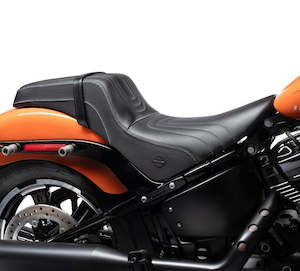 Seats Backrests: SWITCHBACK U STITCH DUAL SEAT