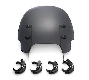 Windshields Deflectors: Quick-Release Compact Windshield
