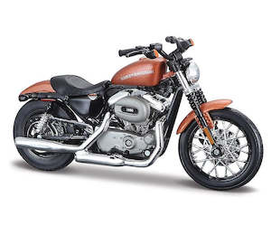 H D Models: Harley-Davidson Nightster Maisto Model 1:18
