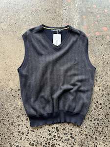 Nautica Black/Grey Knit Vest - Medium