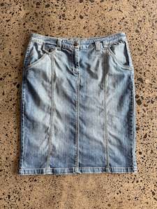 Mini Skirts: Blue Denim Midi Skrit - XL