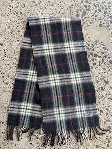 Luxury Scarves: Black Burberry Wool Scarf