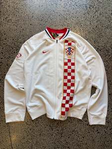 Football Shirts: Croatia Nike Zip-Up Football Jumper - 2XL