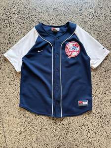 Nike: New York Yankees MLB Baseball Jersey - Medium