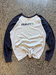 M: 2000's Hurley Long Sleeve T-shirt - M
