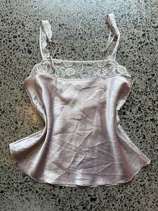 Womens Wear: Silky Lace Pearl Fairy Top - M