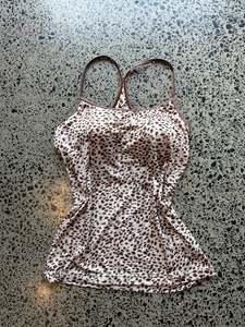 Womens Wear: Leopard Print Singlet- XS