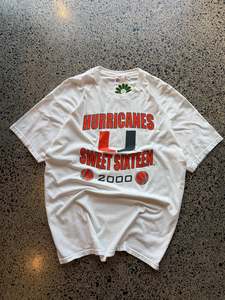 Americana Brands Sport Uni: 2000's Hurricanes Sweet Sixteen Graphic Tee - XL