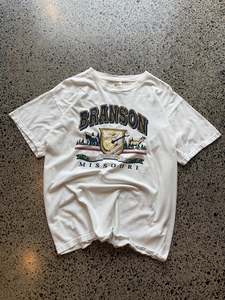 Tees: Early 2000's Branson Missouri Graphic Tee- XL