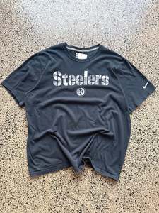 Thursday Drops: Pittsburgh Steelers Graphic Tee - 2XL