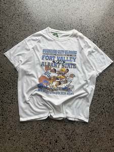 2xl: 2001 Wildcats vs Golden Rams American Football Graphic Tee - 2XL