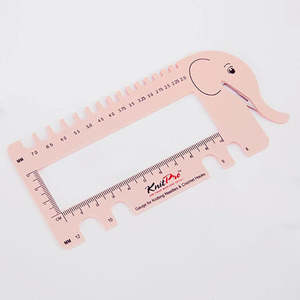 Needle & Crochet View Sizer with Yarn Cutter