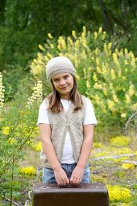 Lisaf: LF65 Collette Vest and Hat in 8 Ply