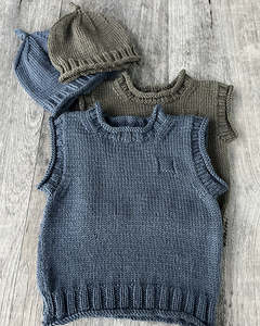 The Kiwi Stitch Knit Co: Rudy Rolled Edge Vest & Hat 8ply