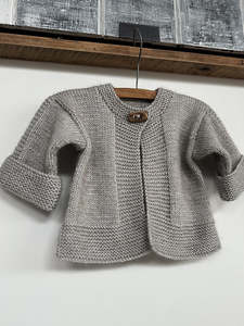 The Kiwi Stitch Knit Co: Mio Jacket & Hat in 8 Ply