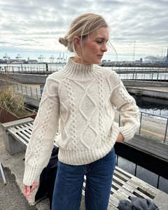 8 Ply Petterns: Saga Sweater