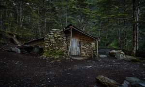 Products: Sam Summers Hut - Romer Gallery
