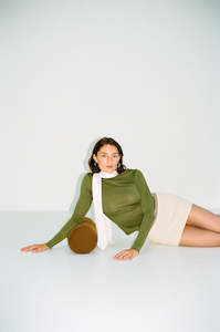 Designer Ronnie Blu Samples: SAMPLE Faro Merino Top - olive