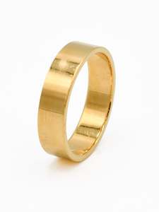 Rings 1: 22ct Gold Band Ring